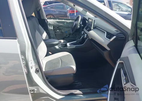 2021 Toyota Rav4 Xle из США, поврежденный, VIN 2T3W1RFV6MW122829